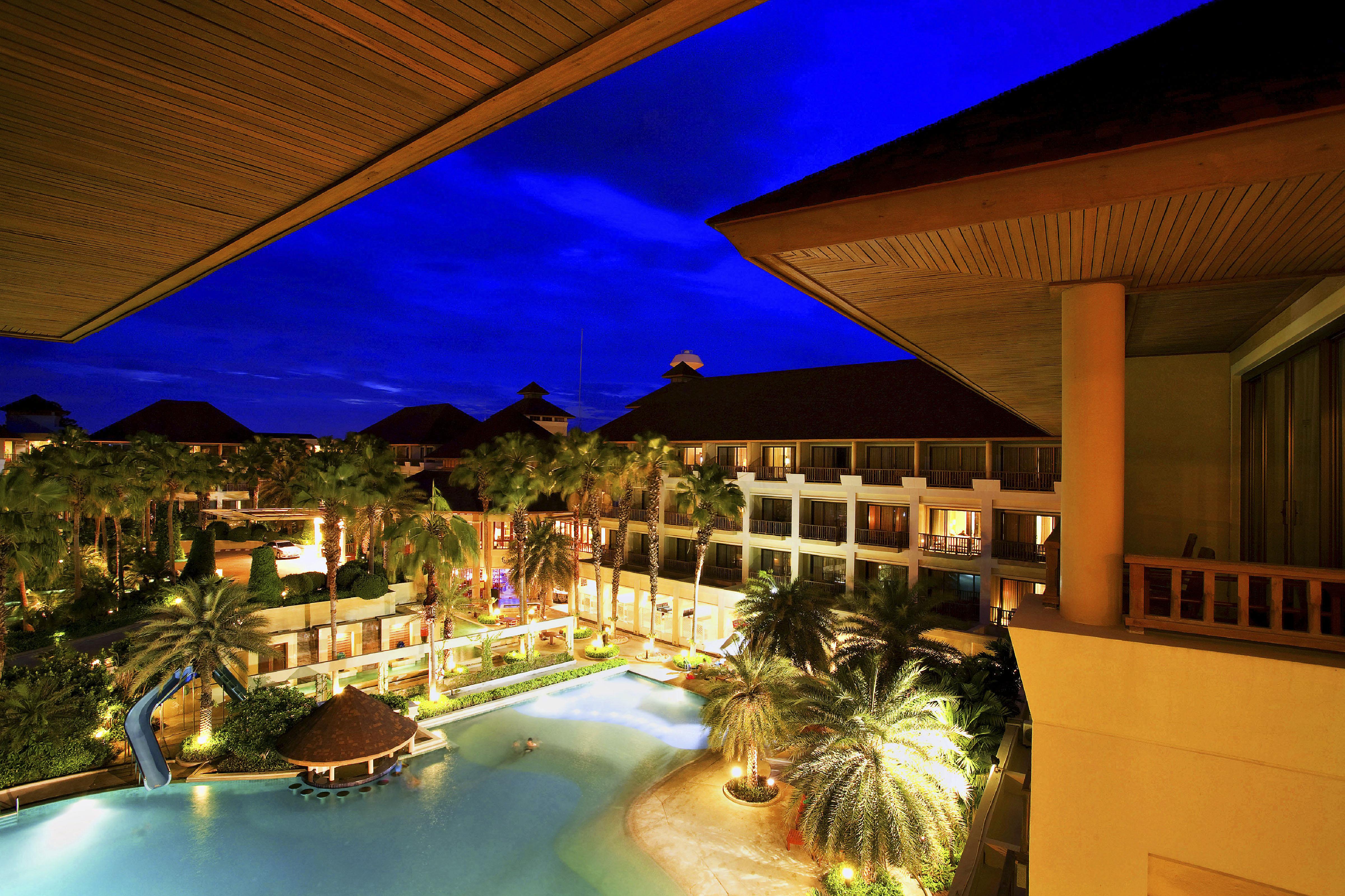 The Tide Resort Bangsaen Exterior foto