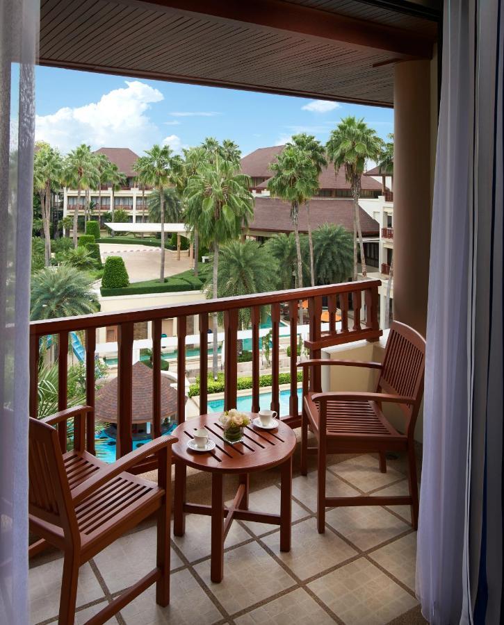 The Tide Resort Bangsaen Exterior foto
